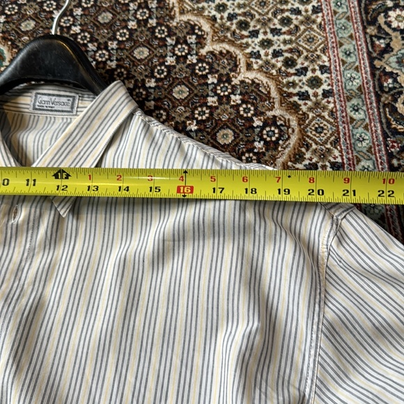 Vintage Gianni Versace dress shirt made in Italy size IT 52 - Picture 8 of 11